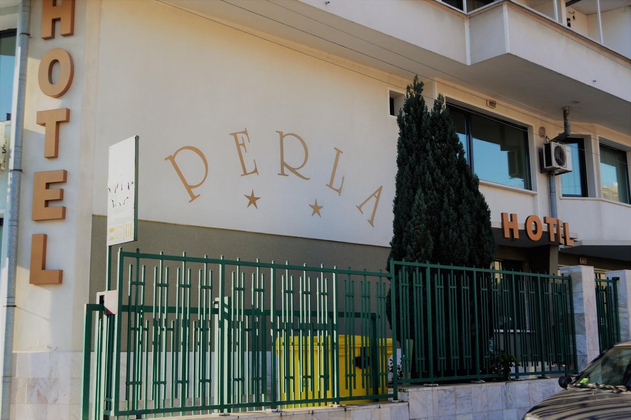 גורנה אוריאחוביצה Hotel Perla מראה חיצוני תמונה